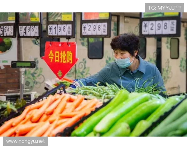 新赛季焦点比赛回顾球队状态提升球员表现引热议争夺冠军走势分析